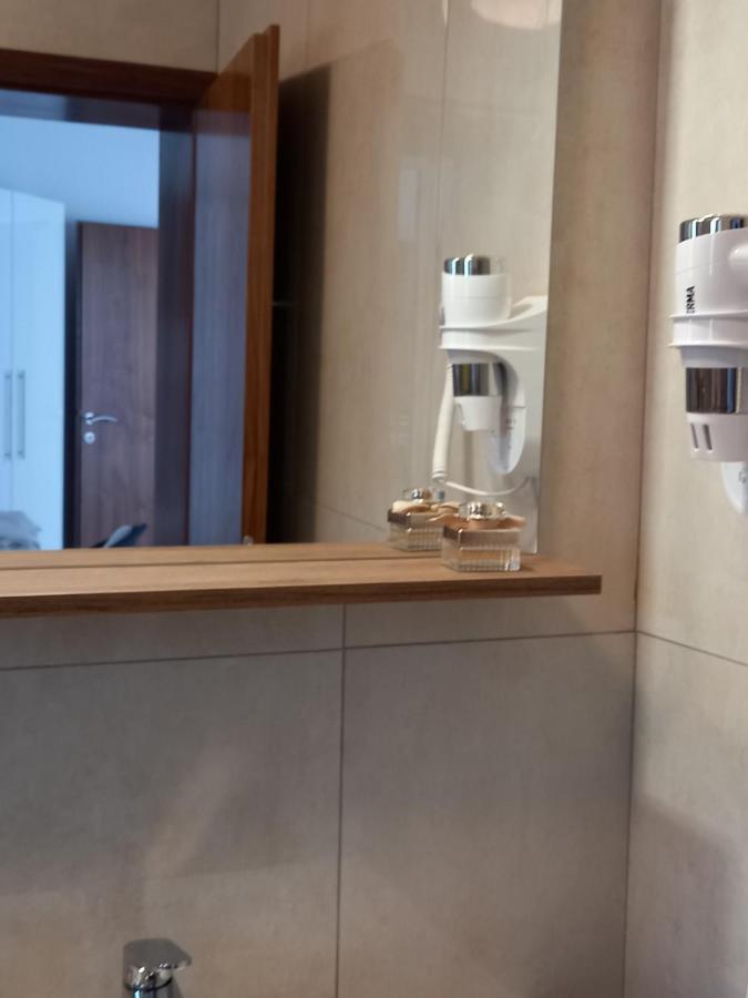 Garfild 1 Guest House Novi Vinodolski Εξωτερικό φωτογραφία